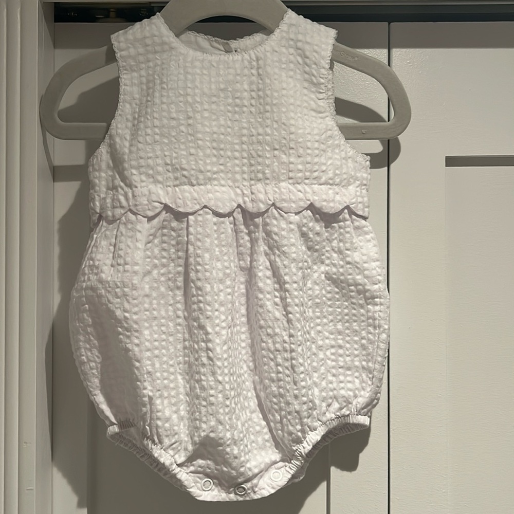 Cuclie - Scalloped Trim Bubble Romper - 9M